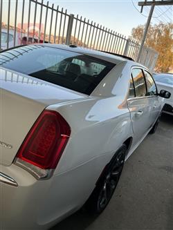 كرايسلر 300